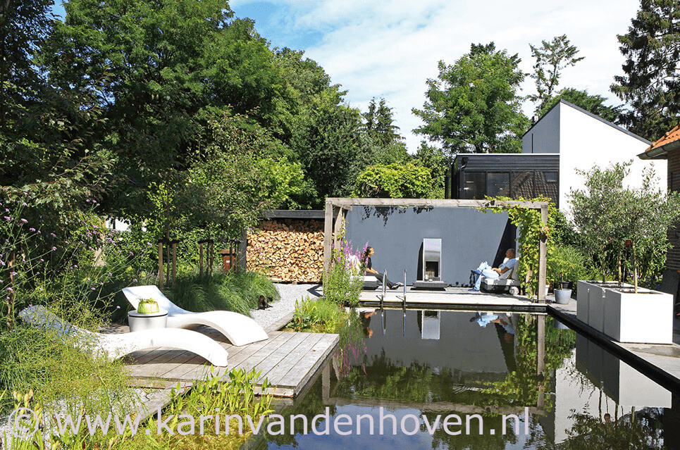 Zwemmen in de tuin